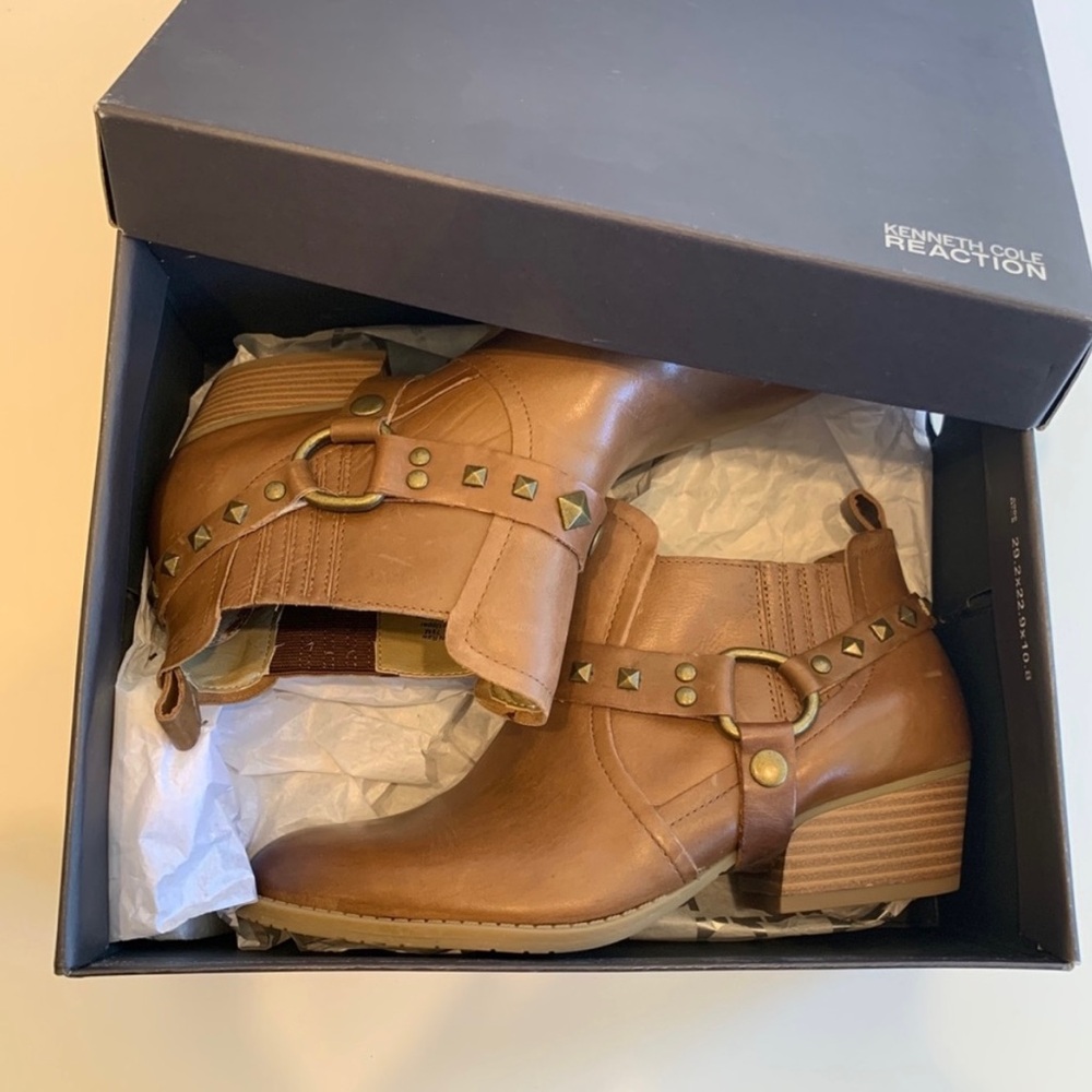 Never worn Kenneth Cole Rock n Raw booties. Perfect for fall! - Picture 5 of 6